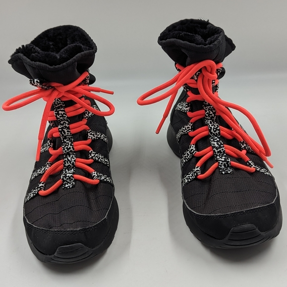 NIKE Roshe Run Black Nylon Lace Up Running Sneaker Boots Youth Sz 6 / Wmn's Sz 8 - Picture 4 of 14